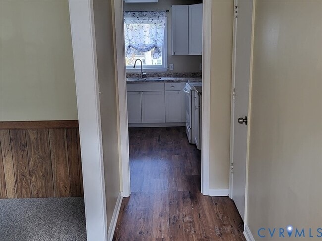 Photo - 206 Spring Dr