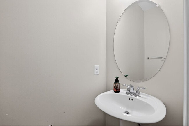 Photo - 9822 Ushers Pl