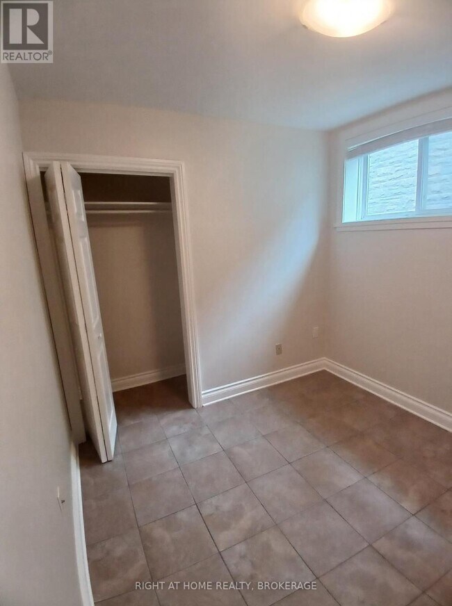 Photo - 62 Christie St Unit 1