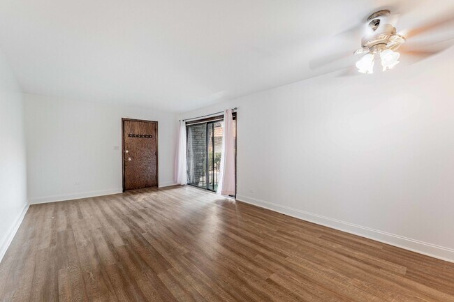 Photo - 3158 N Neenah Ave