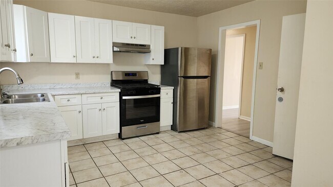 4415 Groton Dr