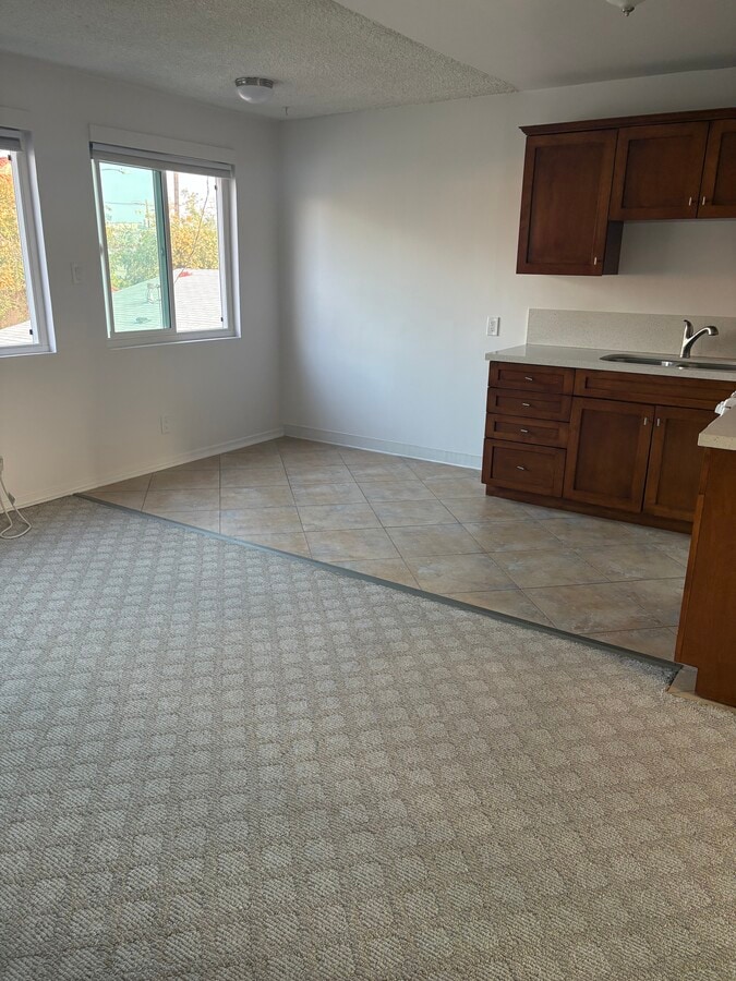 Photo - 414 E Elk Ave Unit A