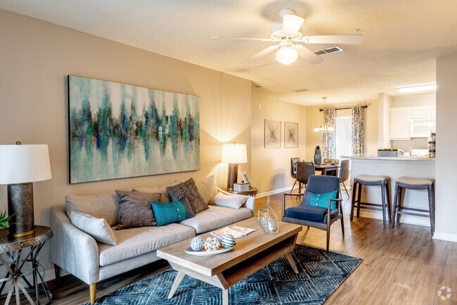 1BR,1BA 876 sqft