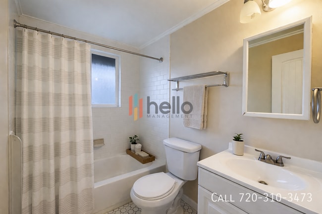 Photo - 1466 Reed St Unit 1466-1