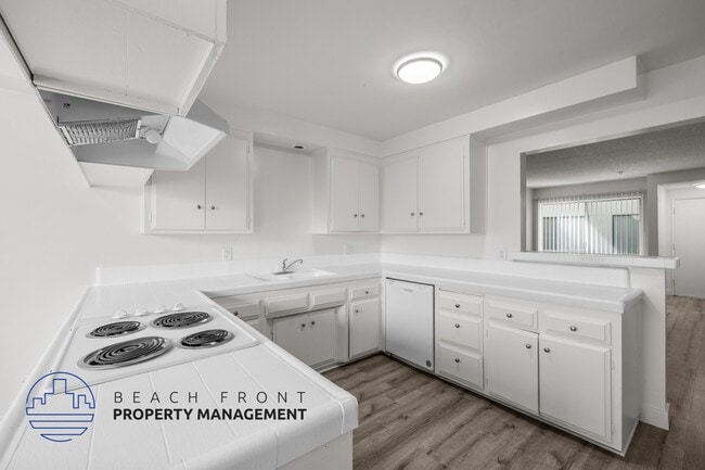 Photo - 355 Coronado Ave.