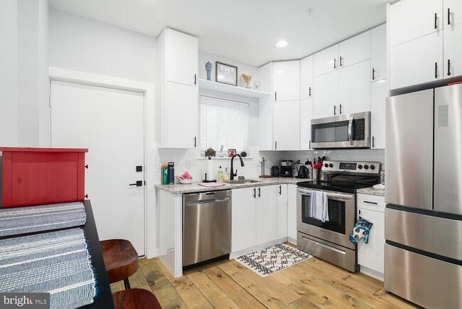 Photo - 1940 N Orianna St