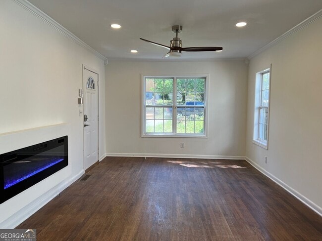Photo - 188 Clay St SE