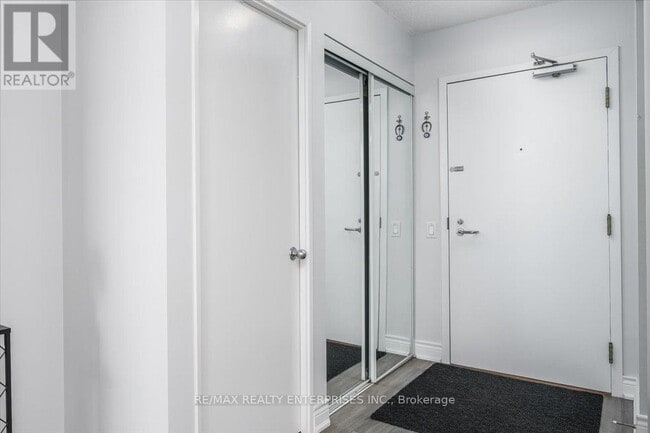 Photo - 21 Overlea Blvd Unit 506