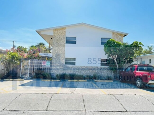 Photo - 1609 S Federal Hwy Lake Worth, FL 33460