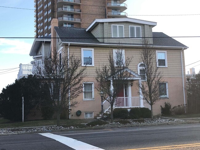 Photo - 4800 Atlantic Ave