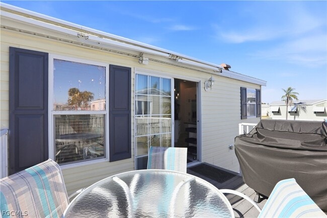 Building Photo - 158 Nanaimo Trail