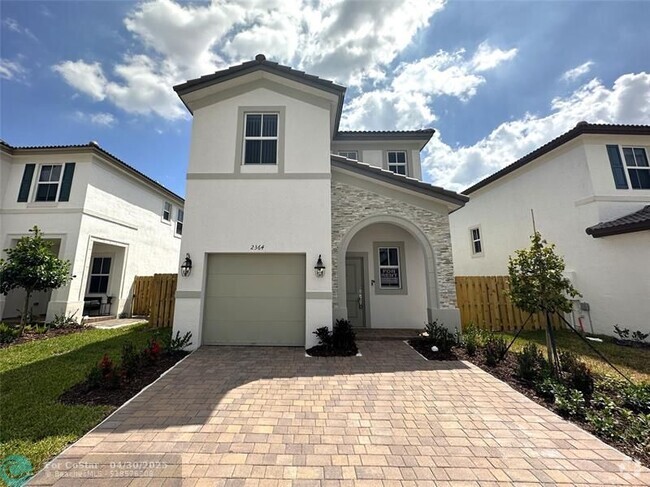 Building Photo - 2364 NW 131st Cir Rental