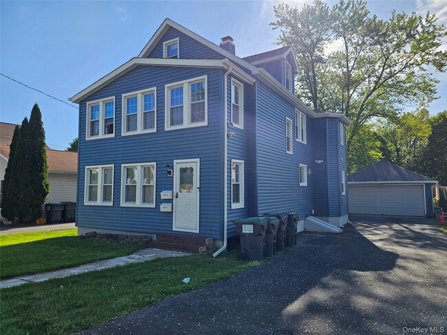 Photo - 704 Tower Ave