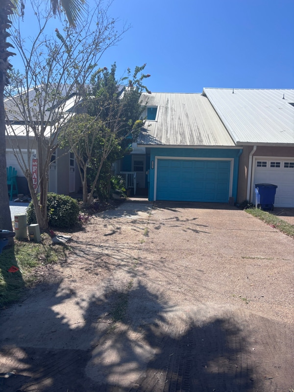 Building Photo - 1209 Capri Dr Rental