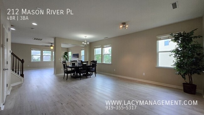 Photo - 212 Mason River Pl
