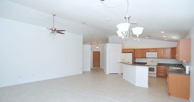 Photo - 3 bedroom 2 bathroom in Vail School District