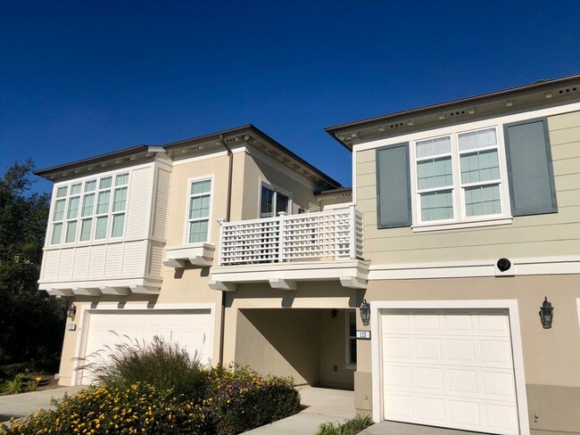 Luxurious and Light & Bright Unfurnished 2... - Luxurious and Light & Bright Unfurnished 2... House