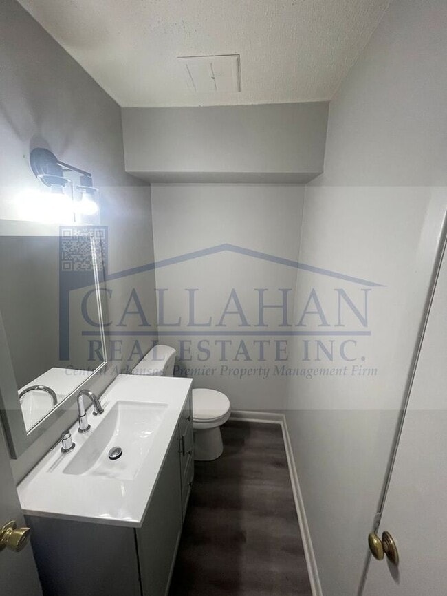 Photo - Updated 2 Bedroom in Mid-Town