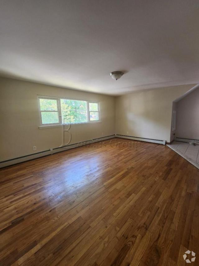 Building Photo - 3 bedroom in BRONX NY 10465 Unit 2 Rental