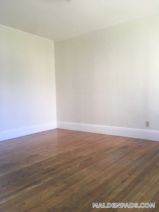 Photo - 349 Pleasant St Unidad A1-20