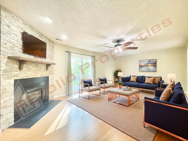 Photo - Cozy 3 Bedroom 2.5 Bath End unit Townhome ...