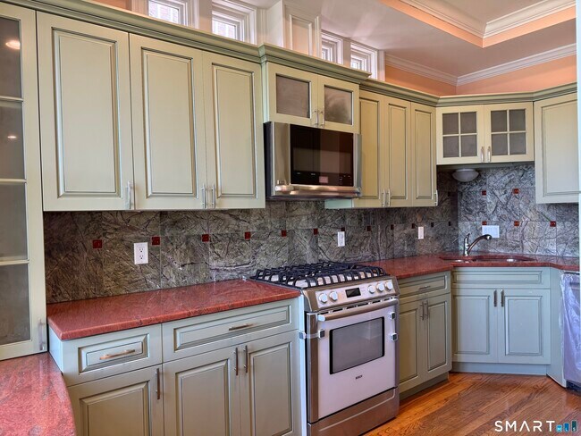 776 Quinnipiac Ave Unit 3