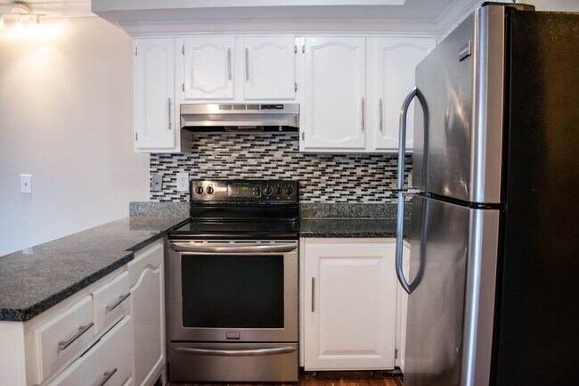 Photo - 678 Savin Ave Unit 2C