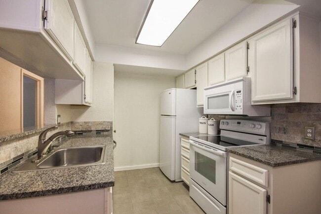 Photo - 2 Bed / 1 Bath Condo South Tulsa