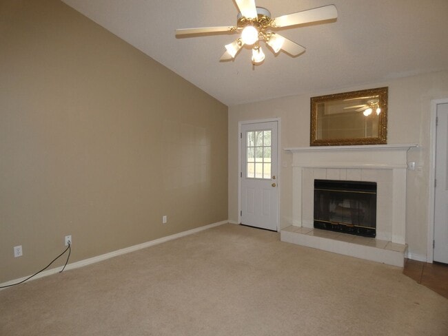 Photo - Spacious 3-Bedroom Home