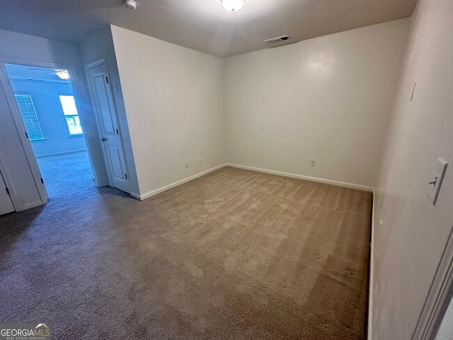 Photo - 882 Ambient Way