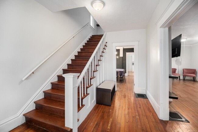 Photo - 3274 Briggs Blvd NE