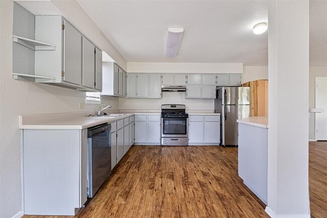 Photo - 6618 Cherrywood Ln