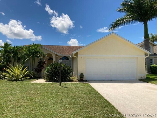 Photo - 13016 Meadowbreeze Dr