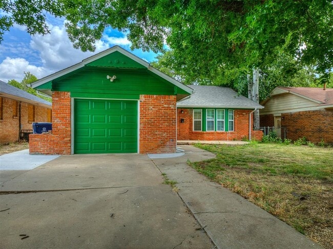 Building Photo - 225 NW 80th St