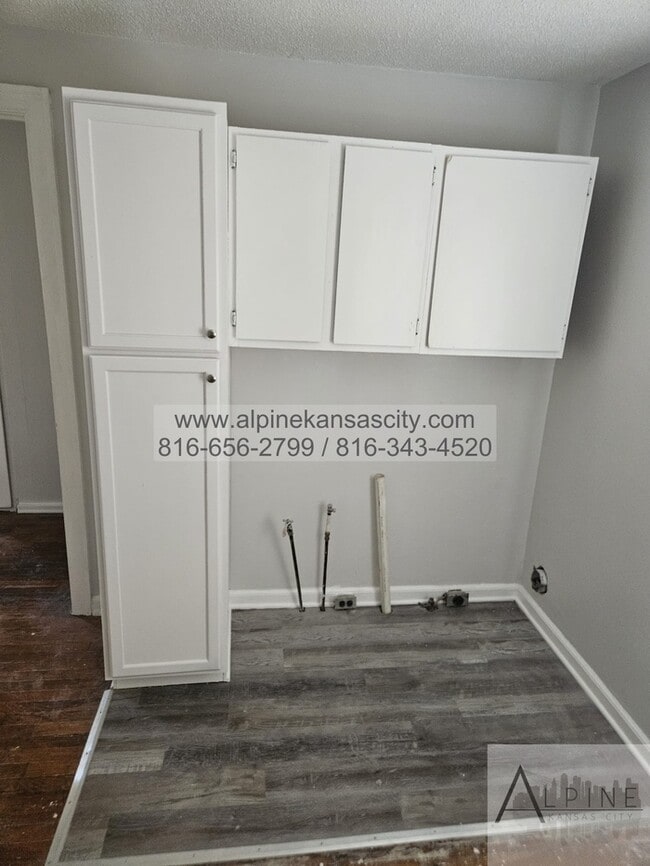 Photo - Home in NE with HUGE Primary Bedroom! Vouchers OK