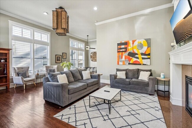 Photo - 2618 Thomas Ave