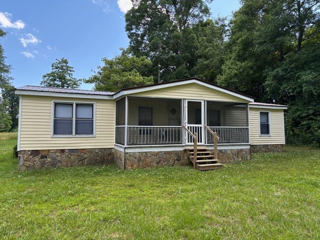 3 BED, 2 BATH HOME ON PISGAH COVERED BRIDG... - 3 BED, 2 BATH HOME ON PISGAH COVERED BRIDG...