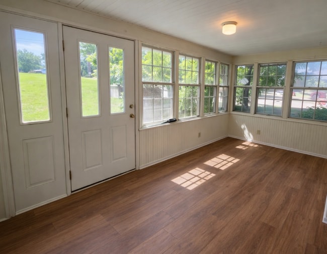 Photo - 1128 Ridge Rd