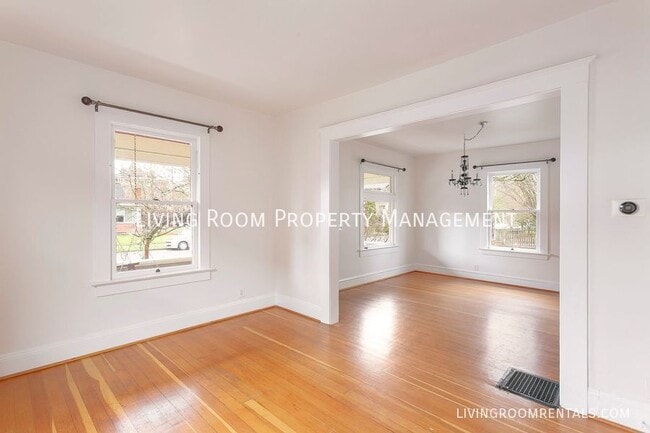 Photo - 2735 SE 25th Ave