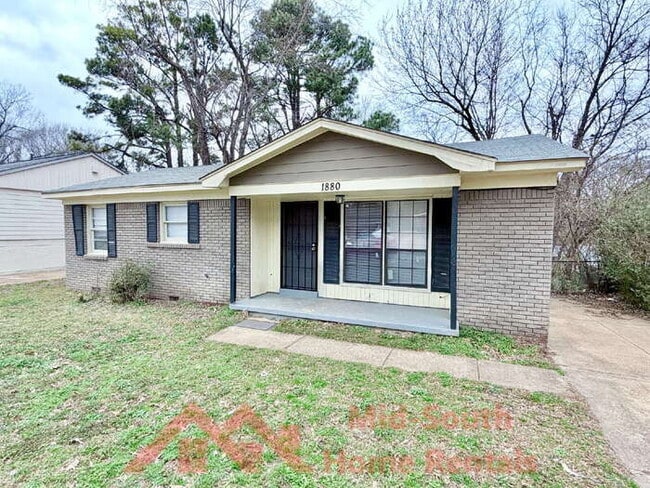 Photo - 1880 Willow Wood Ave