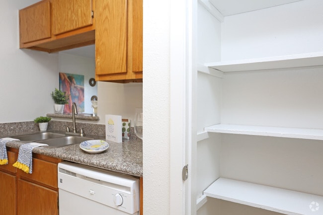 1 Br, Kitchen