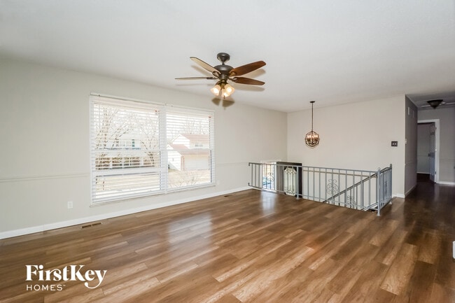 Photo - 578 Green Forest Dr