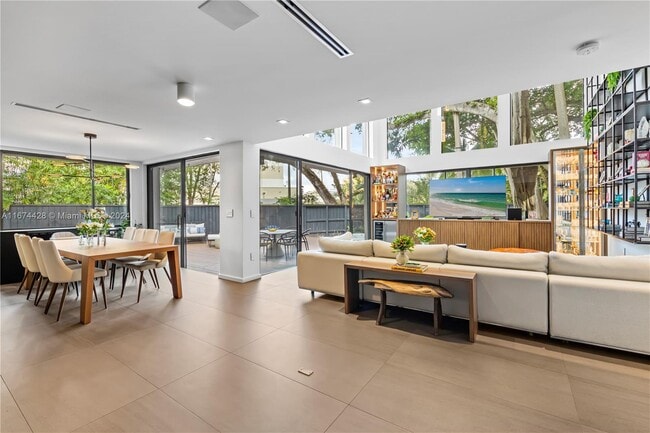 Photo - 4002 Kumquat Ave