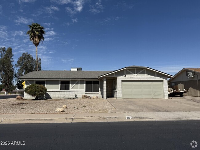 Building Photo - 564 S Creston Rental