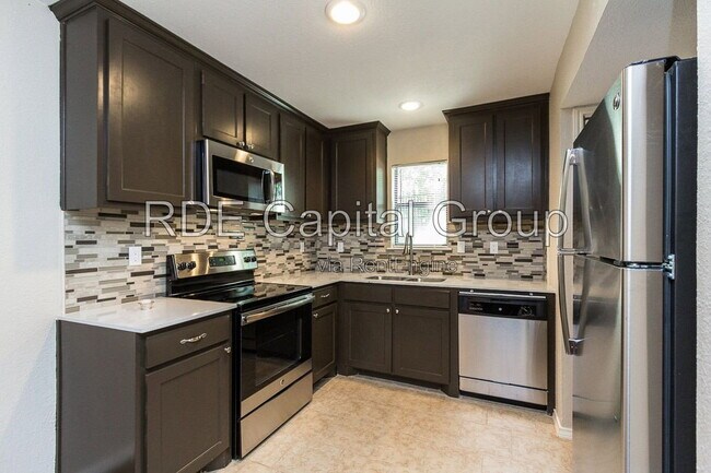 Photo - 1317 Annex Ave Unidad 224