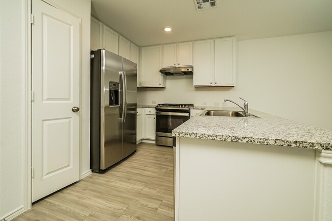 Photo - 13835 Goat Cv