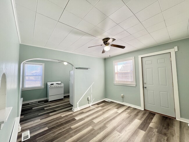 Photo - 15 Swift St Unit B