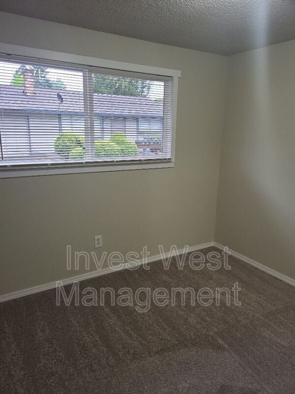 Photo - 2809 E 19th St