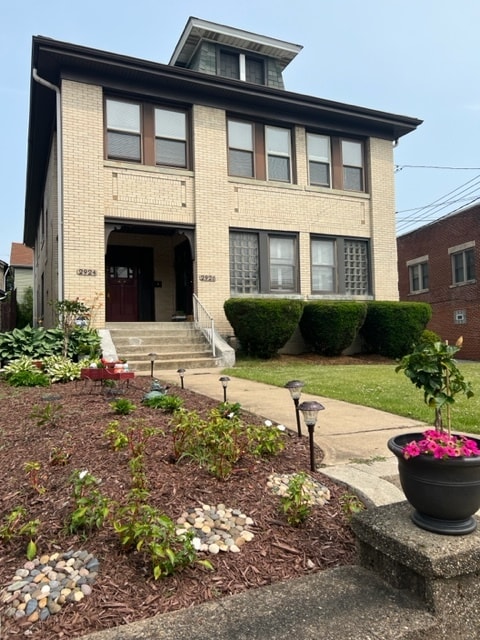 Front of Building - 2924 Espy Ave Unit 2926