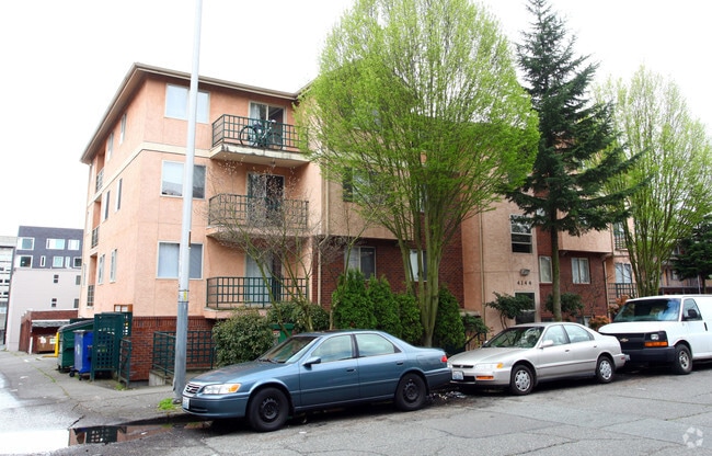 Echo Apartments